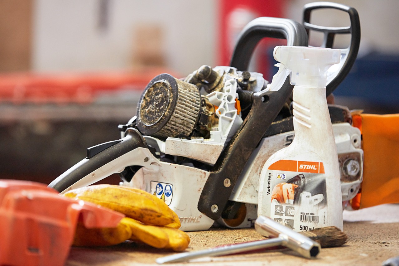 STIHL lančana testera, ispred STIHL Varioclean za održavanje