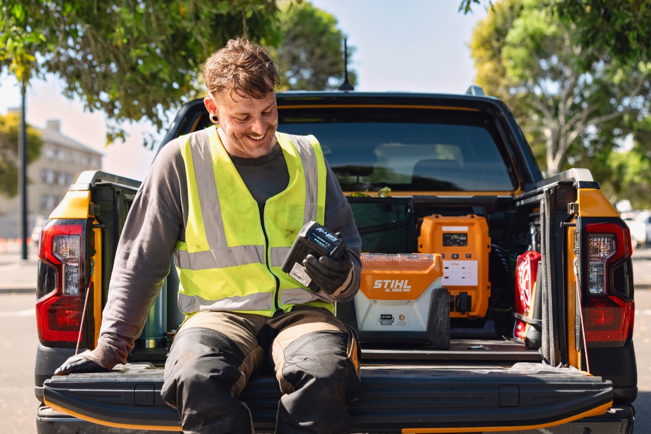 Mobilni punjač STIHL AL 1802 MO i STIHL PS 2000 za punjenje ALLPRO baterija